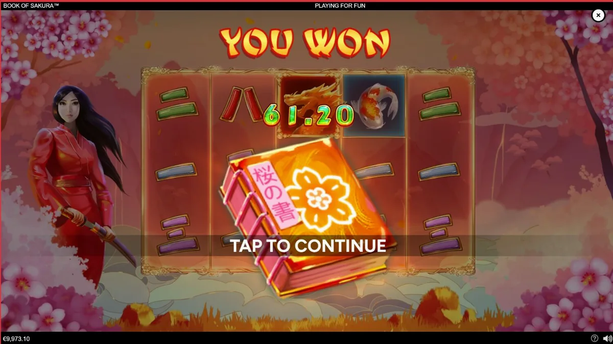 Cena de jogo do slot Book of Sakura com elementos tradicionais japoneses